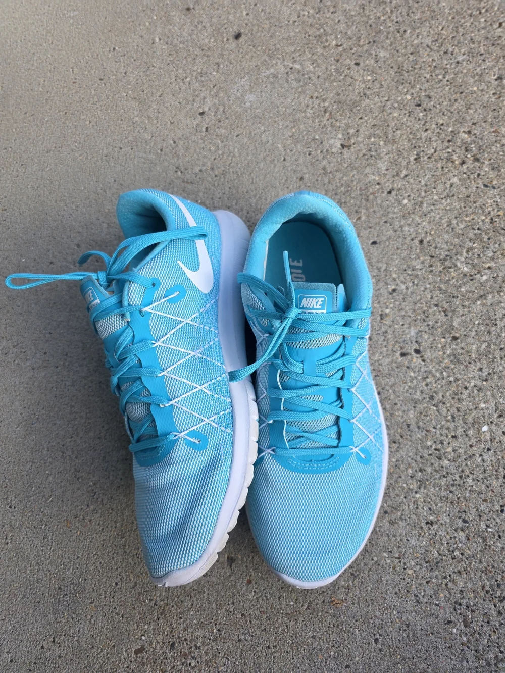 Nike Women's Flex Fury 2 Sneaker Size 9